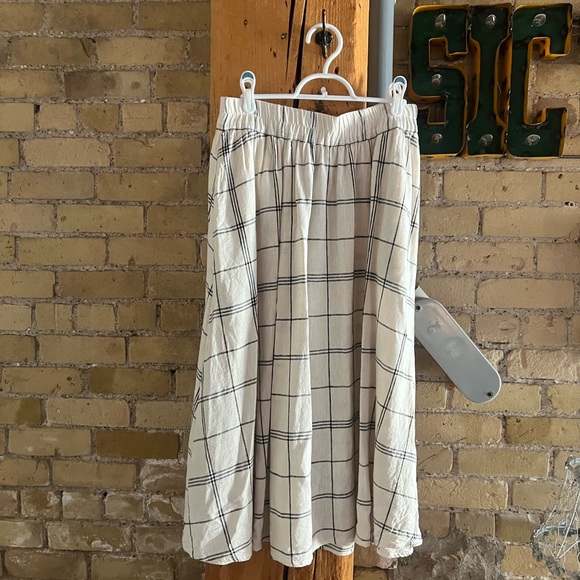 A New Day Windowpane SET with Top & Smocked Waist Mid-Rise A-Line Skirt - Picture 4 of 7